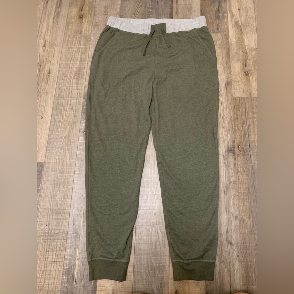 Garnet Hill Men’s Green Joggers Size Large